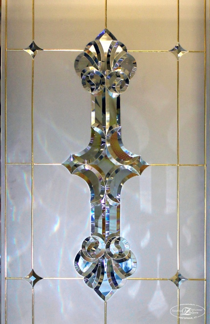 Витраж Бевели (Bevels) на матовом стекле с гравировкой